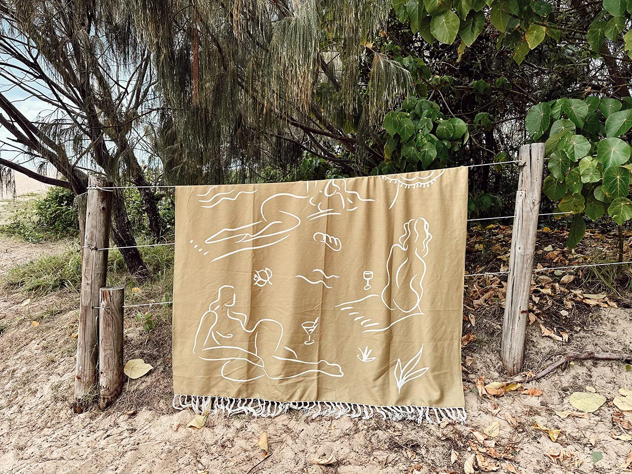 Pragya Abstract Pattern Picnic Rug - Image 7