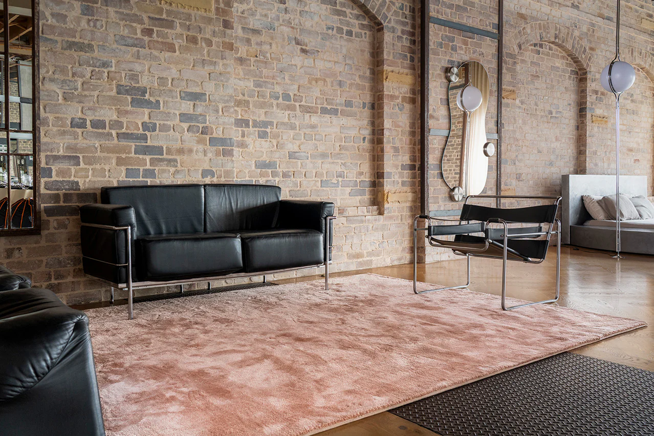 Reese Warm Peach Shag Rug - Image 5