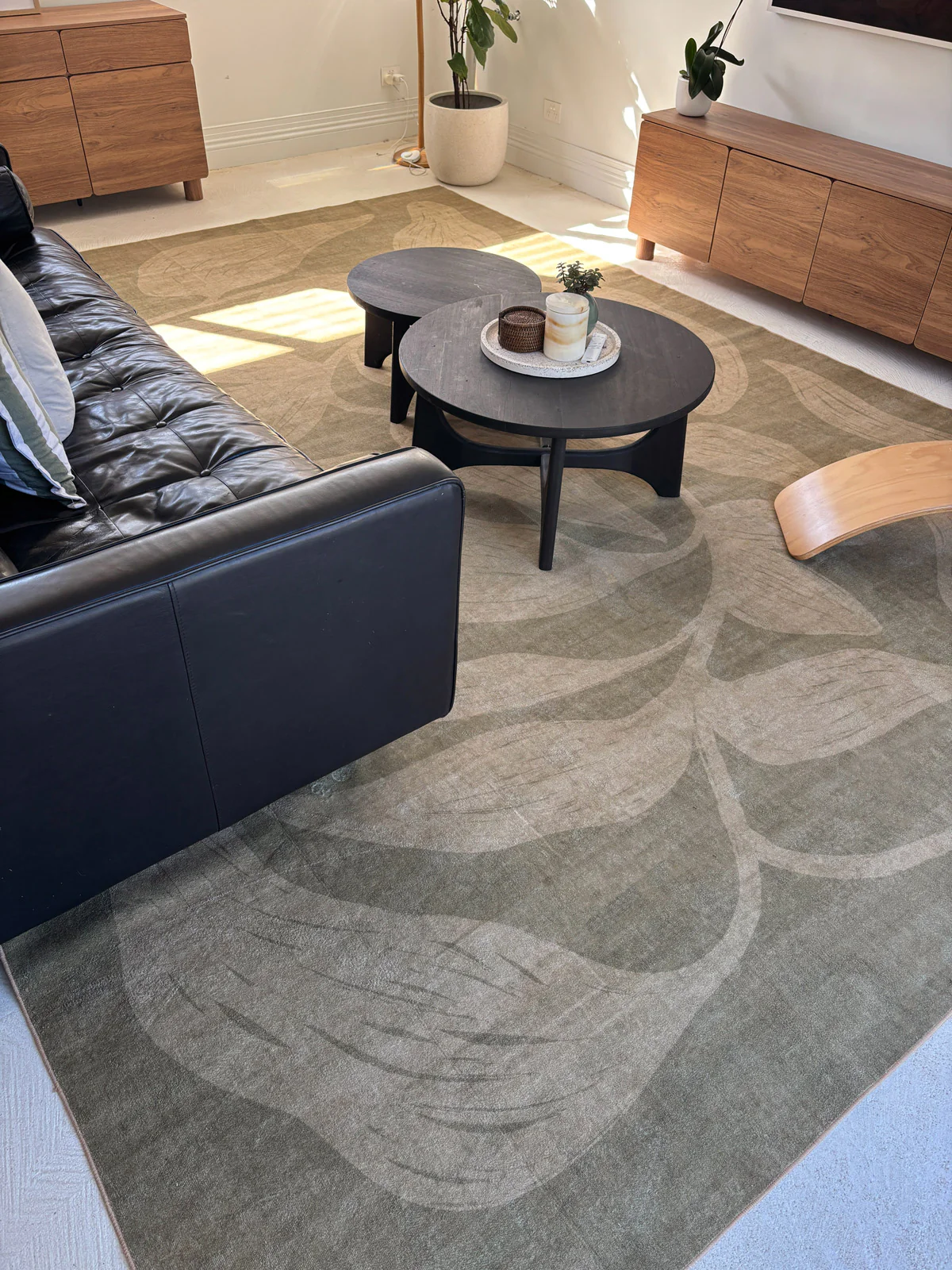 Rua Olive Botanical Washable Rug - Image 5