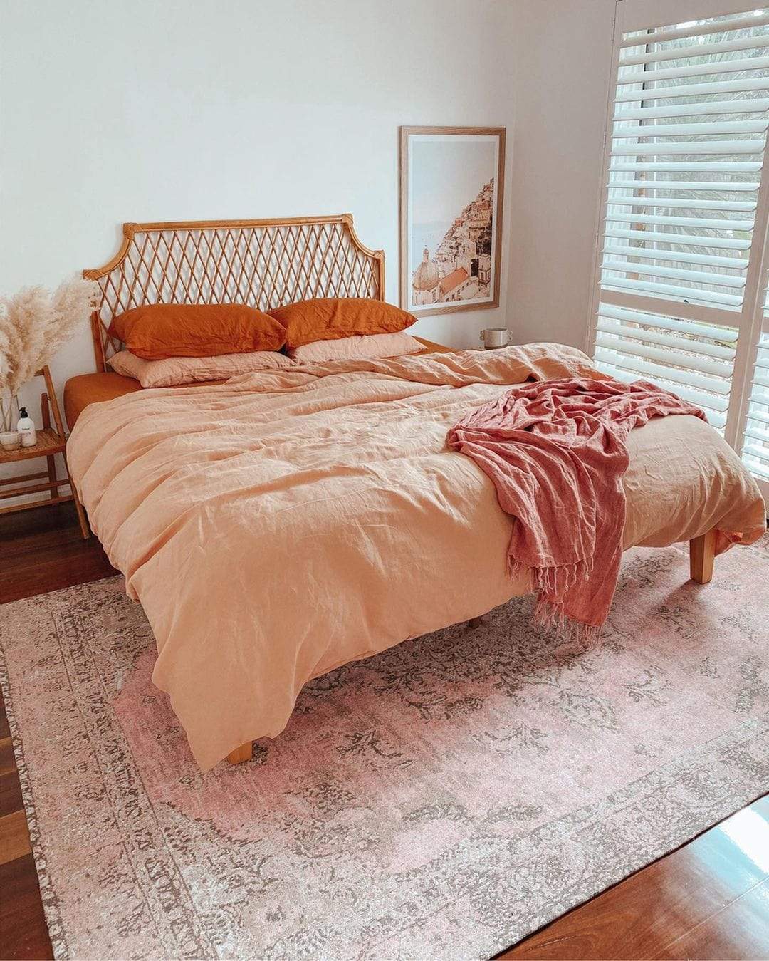 Sahara Turkish Style Pink Distressed Medallion Rug - Image 13