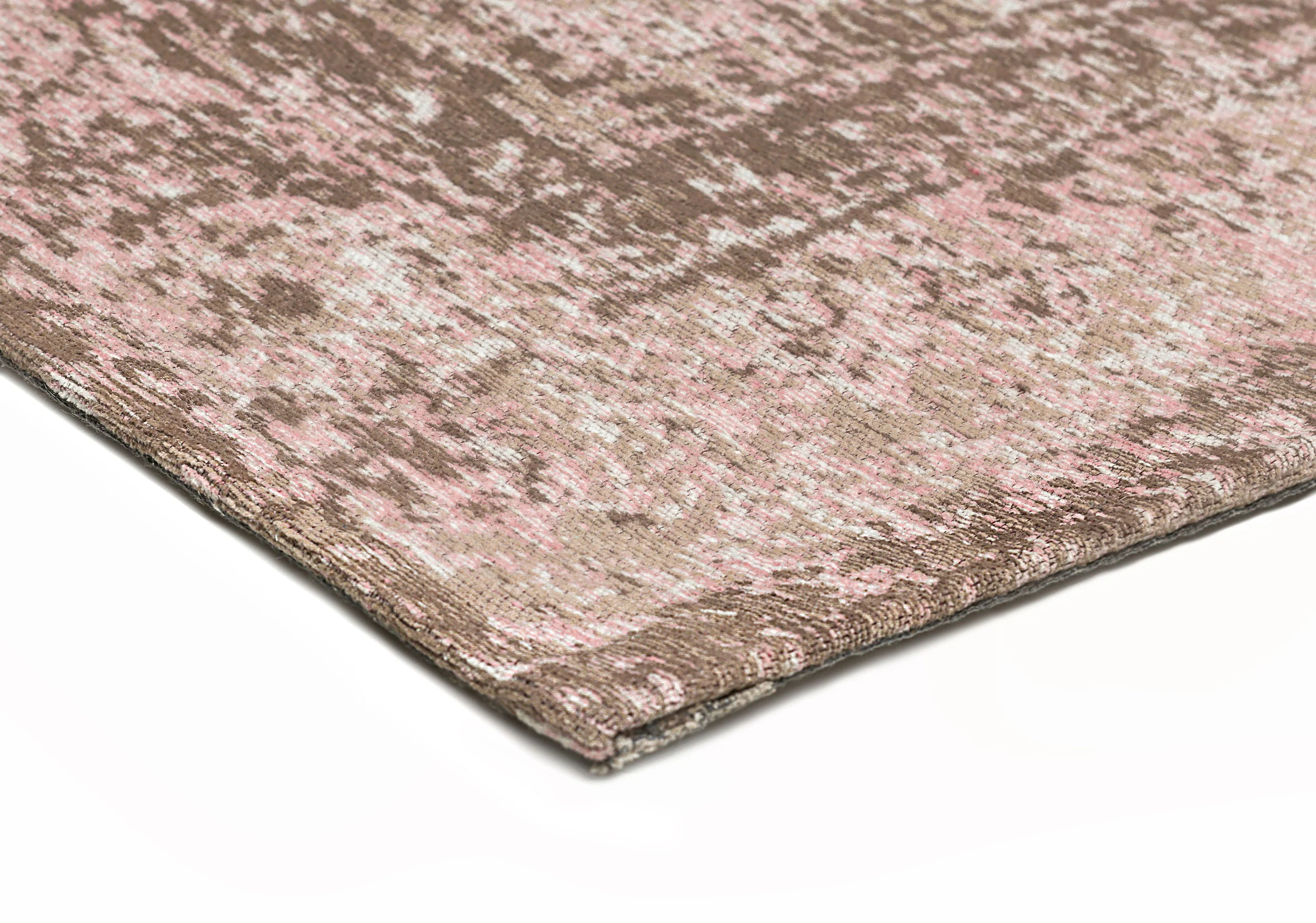 Sahara Turkish Style Pink Distressed Medallion Rug - Image 15