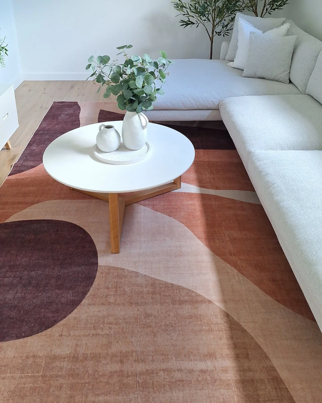 Samia Red and Beige Abstract Washable Rug - Image 6