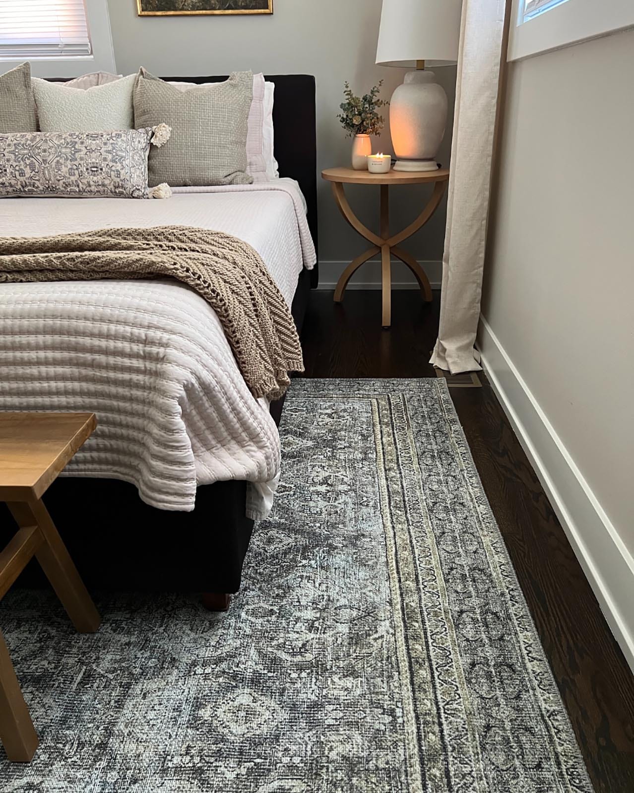 Santi Green and Grey Traditional Distressed Washable Rug - Image 2