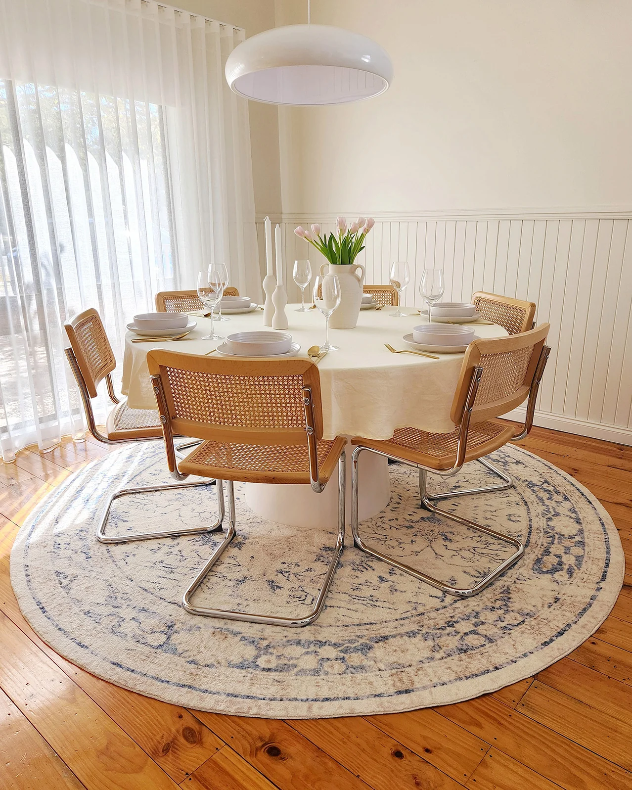 Sarafina Blue and Grey Distressed Washable Round Rug - Image 2