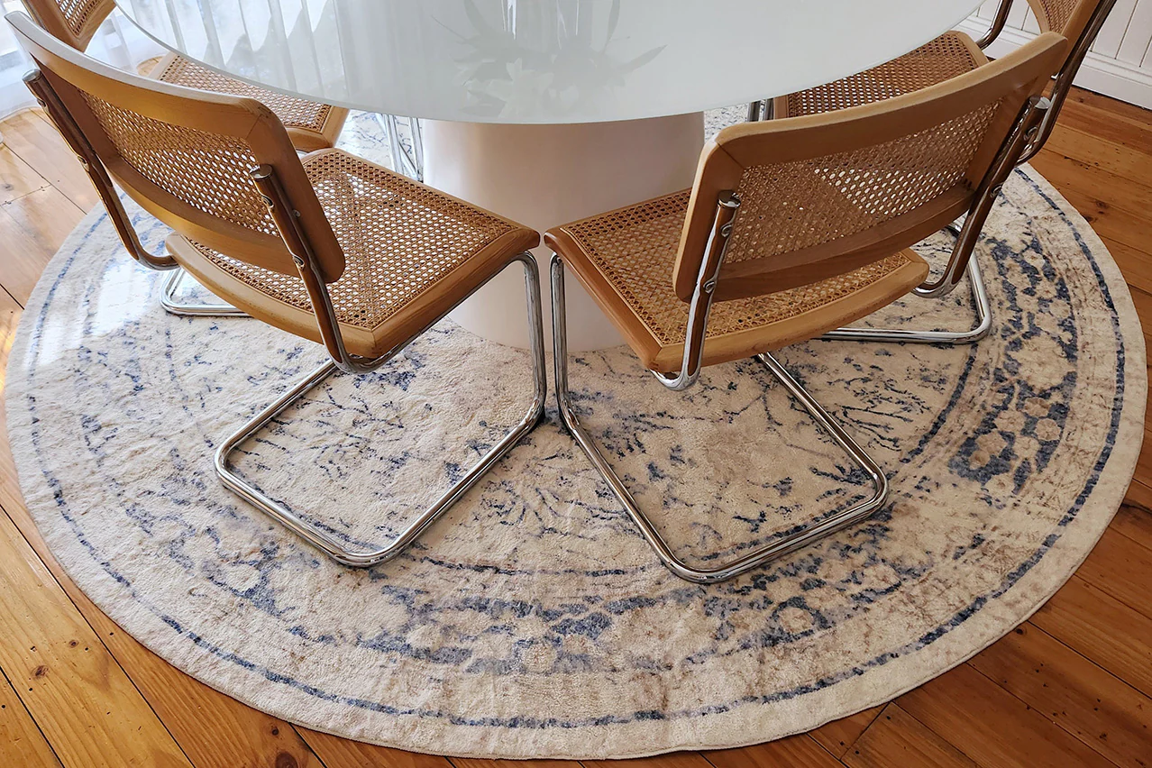 Sarafina Blue and Grey Distressed Washable Round Rug - Image 3