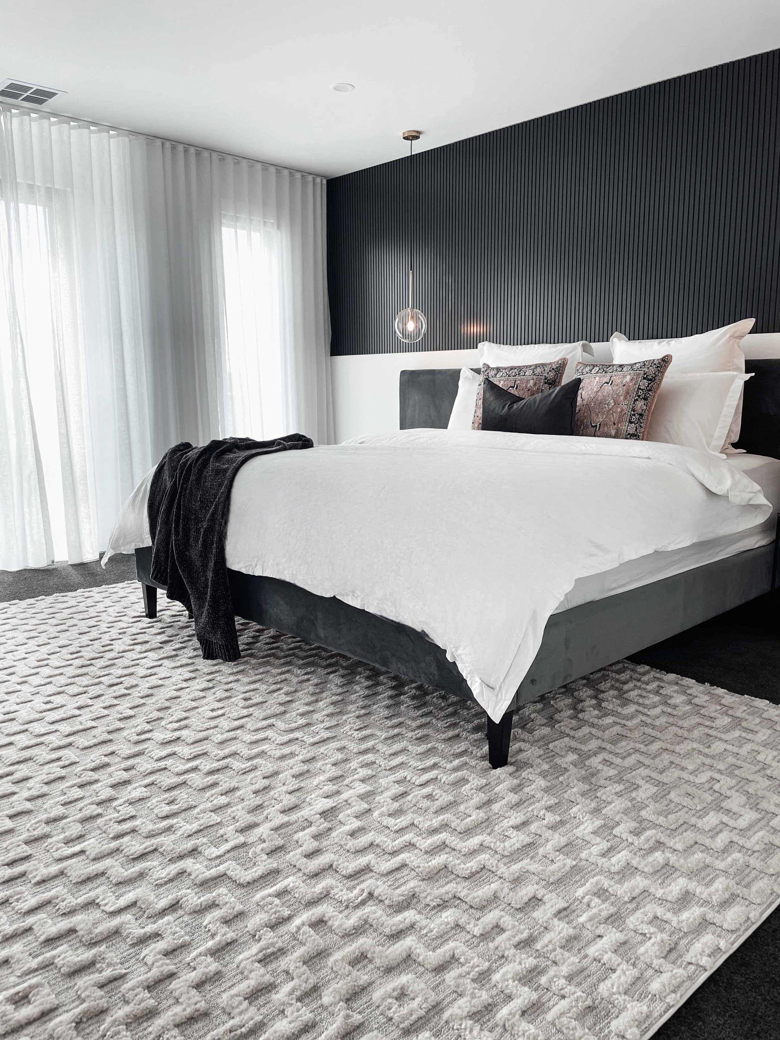 Sarita Ivory and Grey Geometric Textured Rug - Image 6