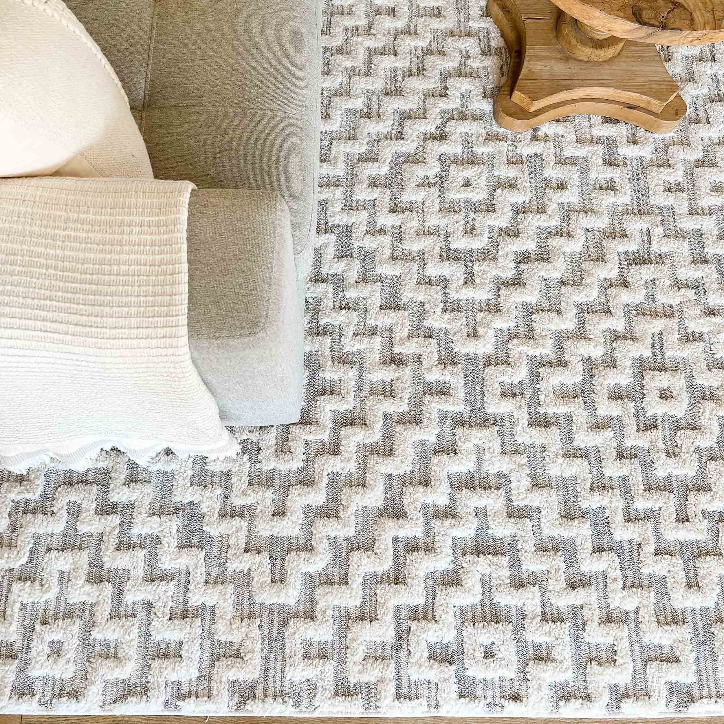 Sarita Ivory and Grey Geometric Textured Rug - Image 7