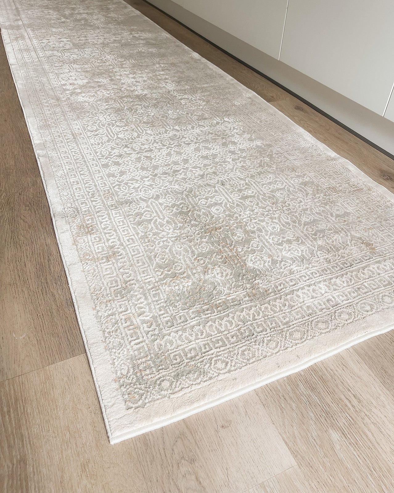 Seda Cream Ivory And Grey Traditional Floral Runner Rug - Image 5