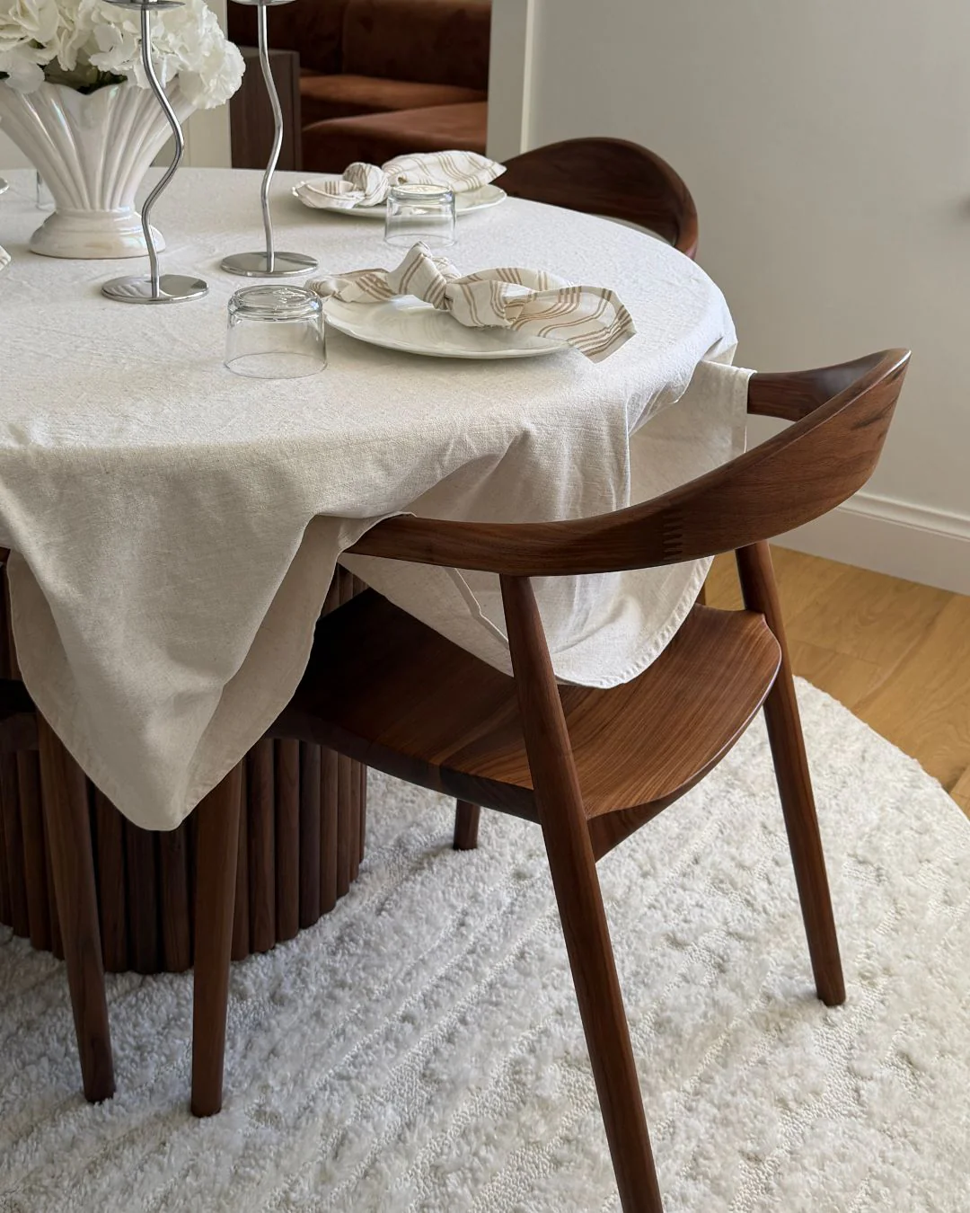 Serena Ivory Cream Textured Round Rug - Image 3