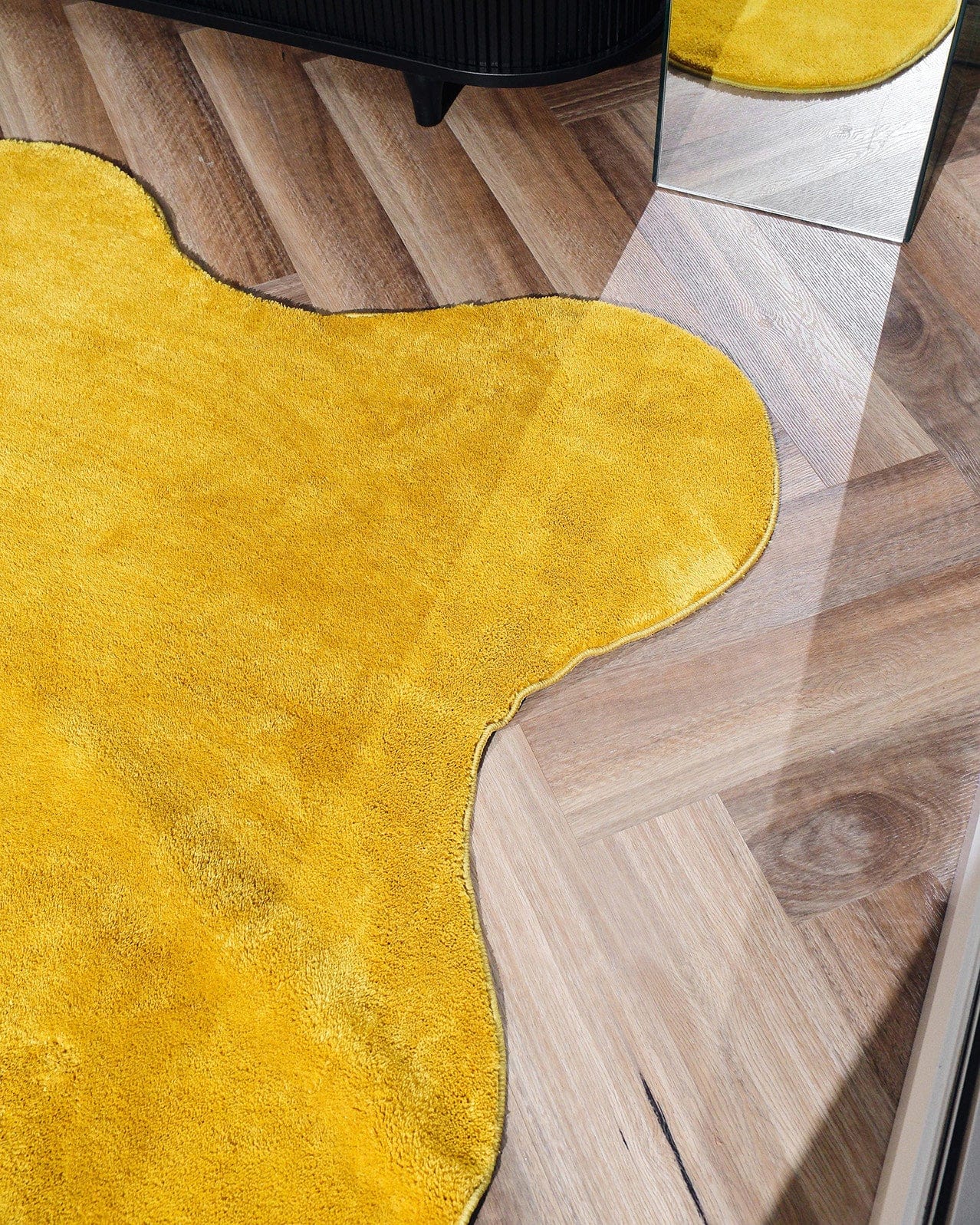 Sharra Mustard Yellow Scallop Washable Rug - Image 11