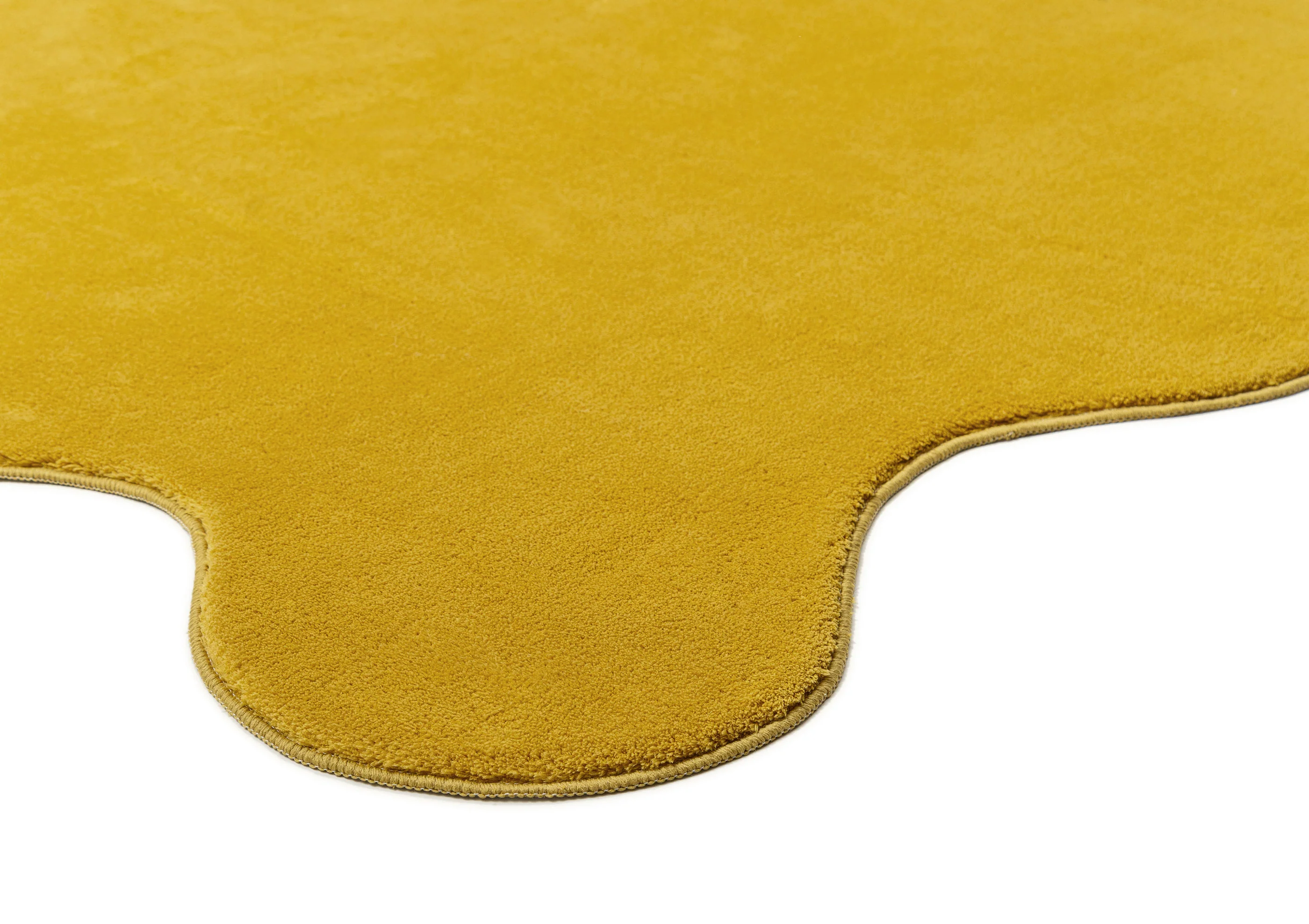 Sharra Mustard Yellow Scallop Washable Rug - Image 12