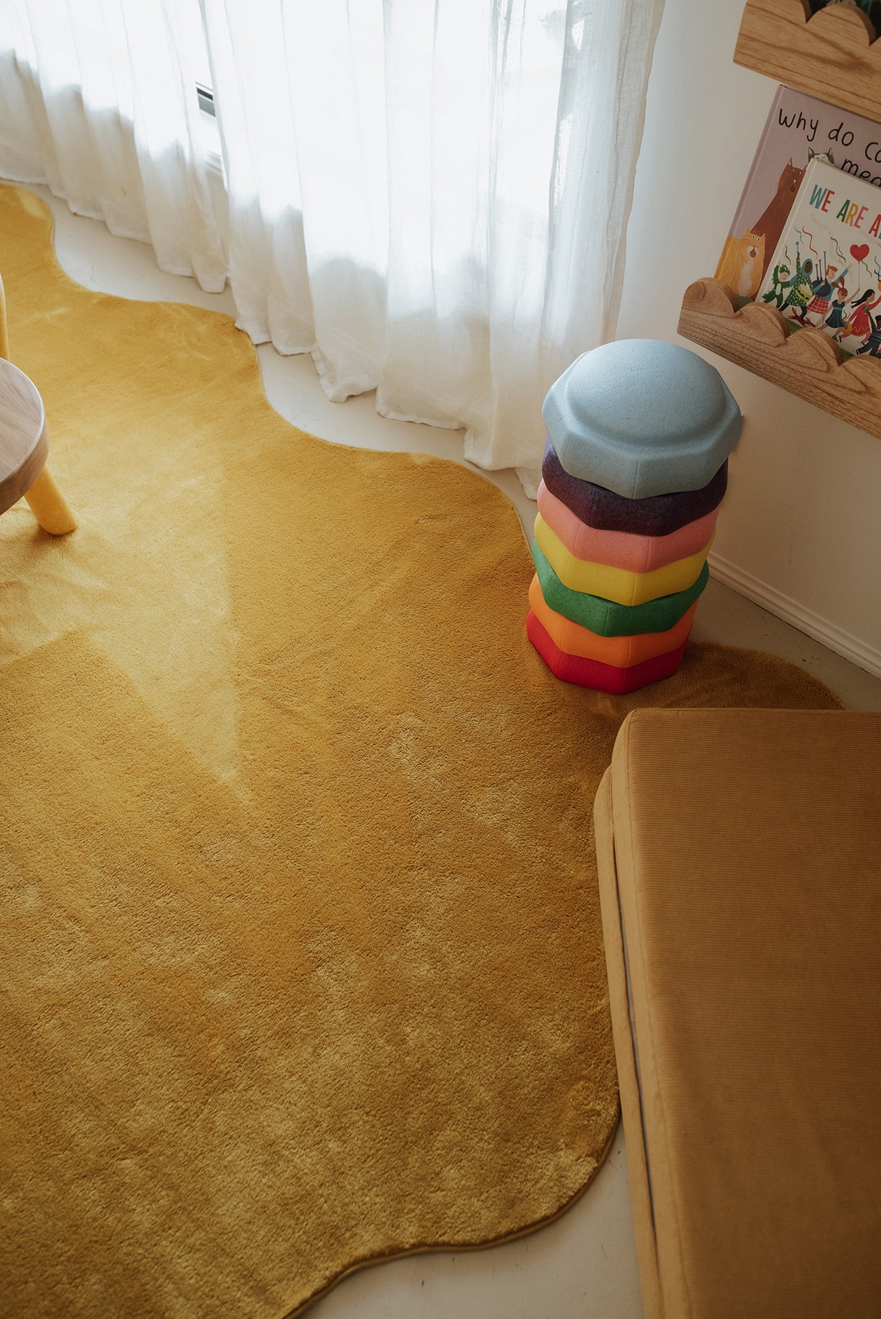 Sharra Mustard Yellow Scallop Washable Rug - Image 5
