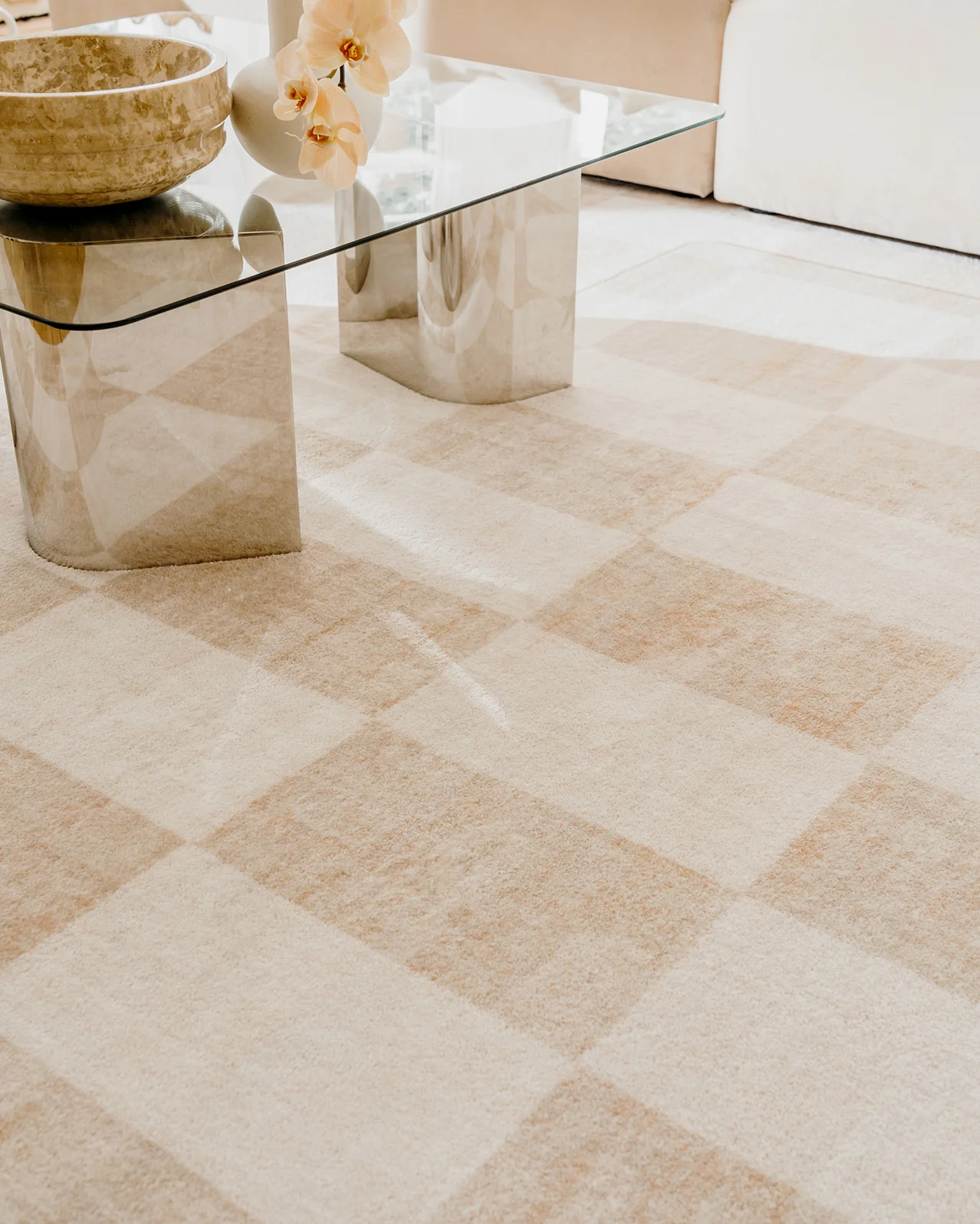 Shira Neutral Beige Checkered Washable Rug - Image 2