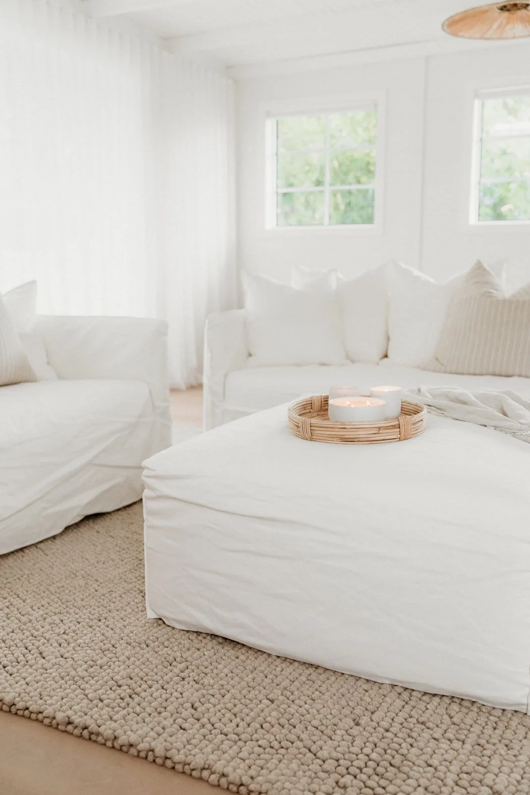 Simone Cream and Ivory Marble Looped Rug - Image 12