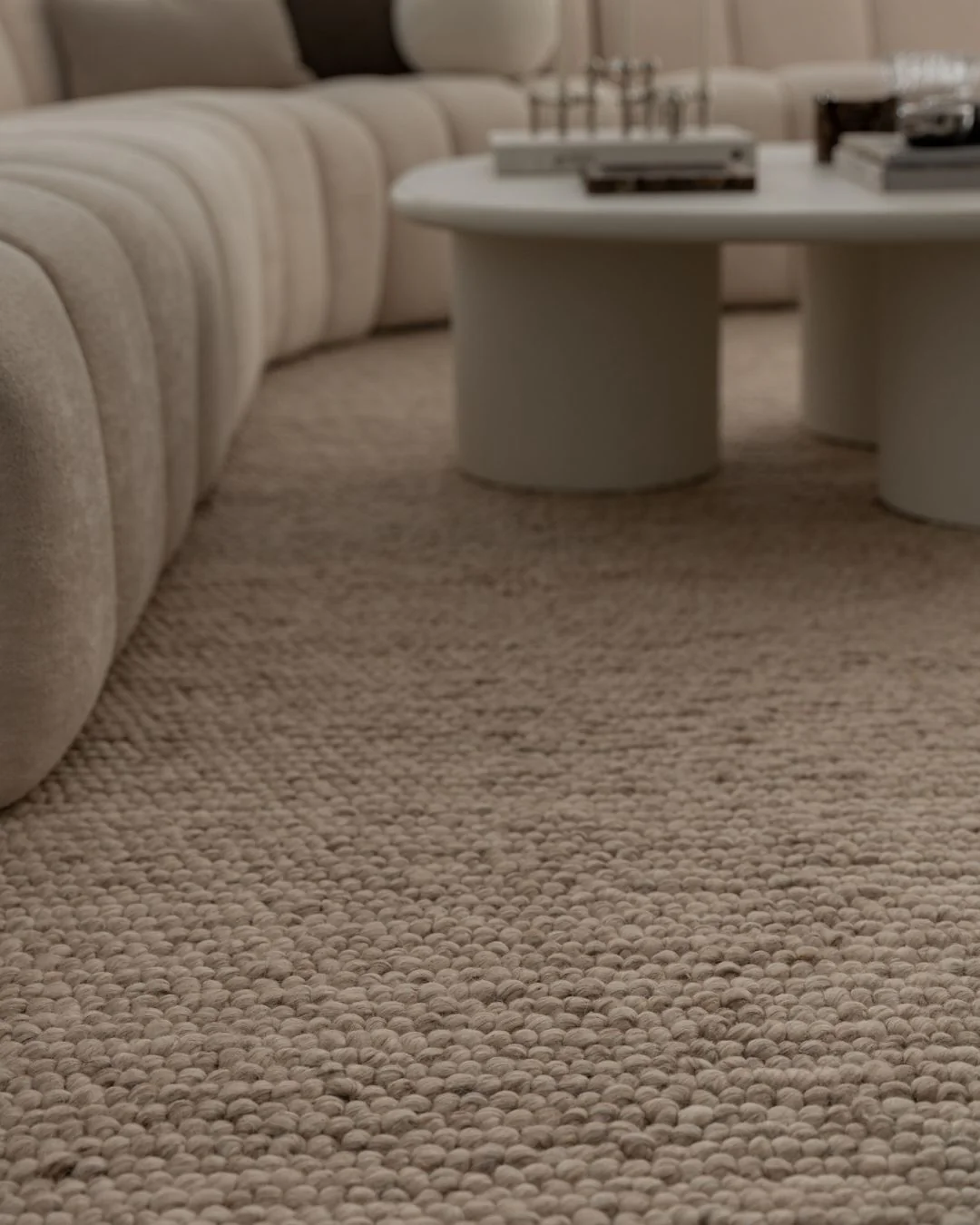 Simone Cream and Ivory Marble Looped Rug - Image 4