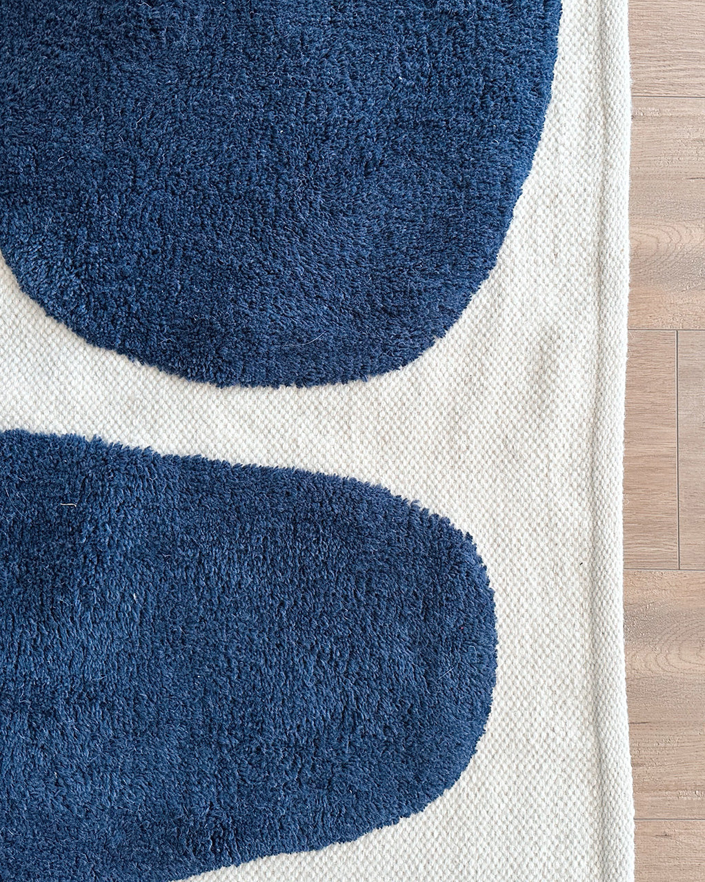 Simora Blue Abstract Washable Wool Rug - Image 6