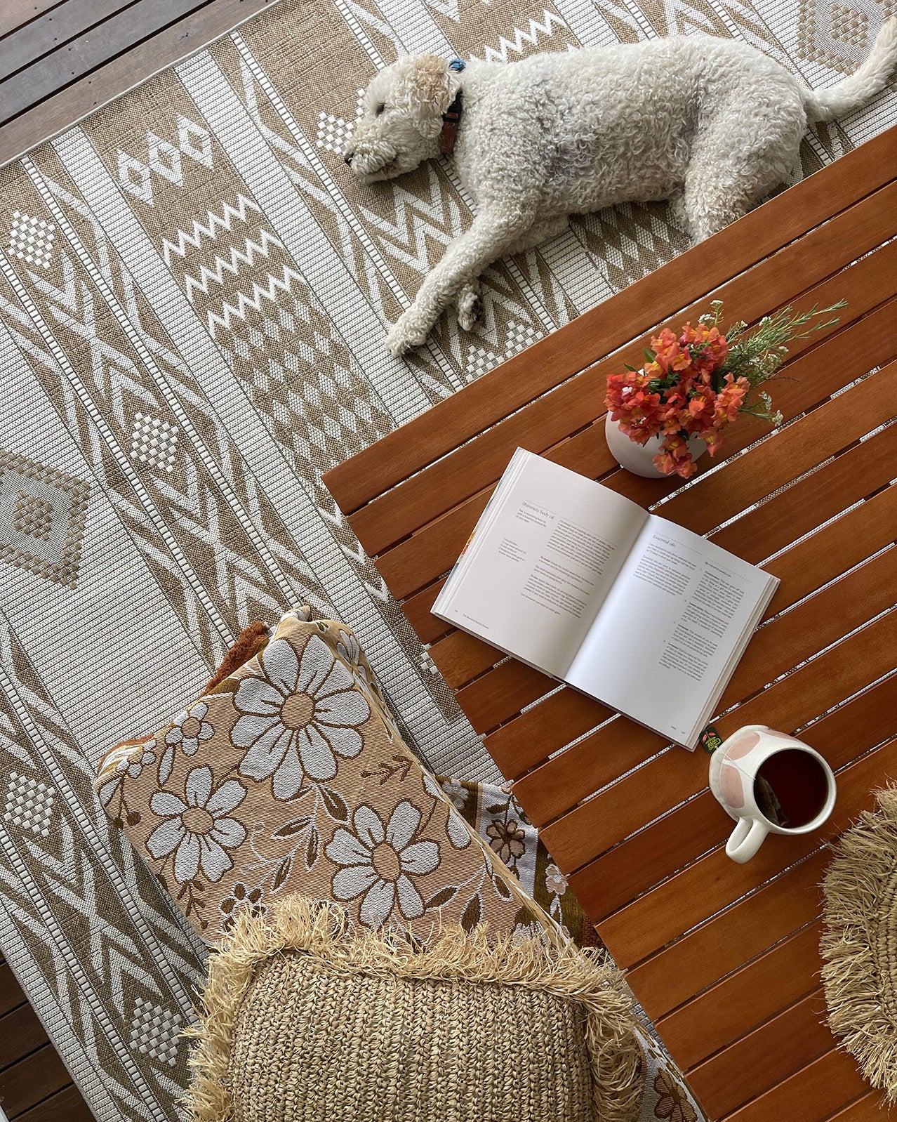 Sitaah Brown and Ivory Tribal Flatweave Indoor Outdoor Rug - Image 4