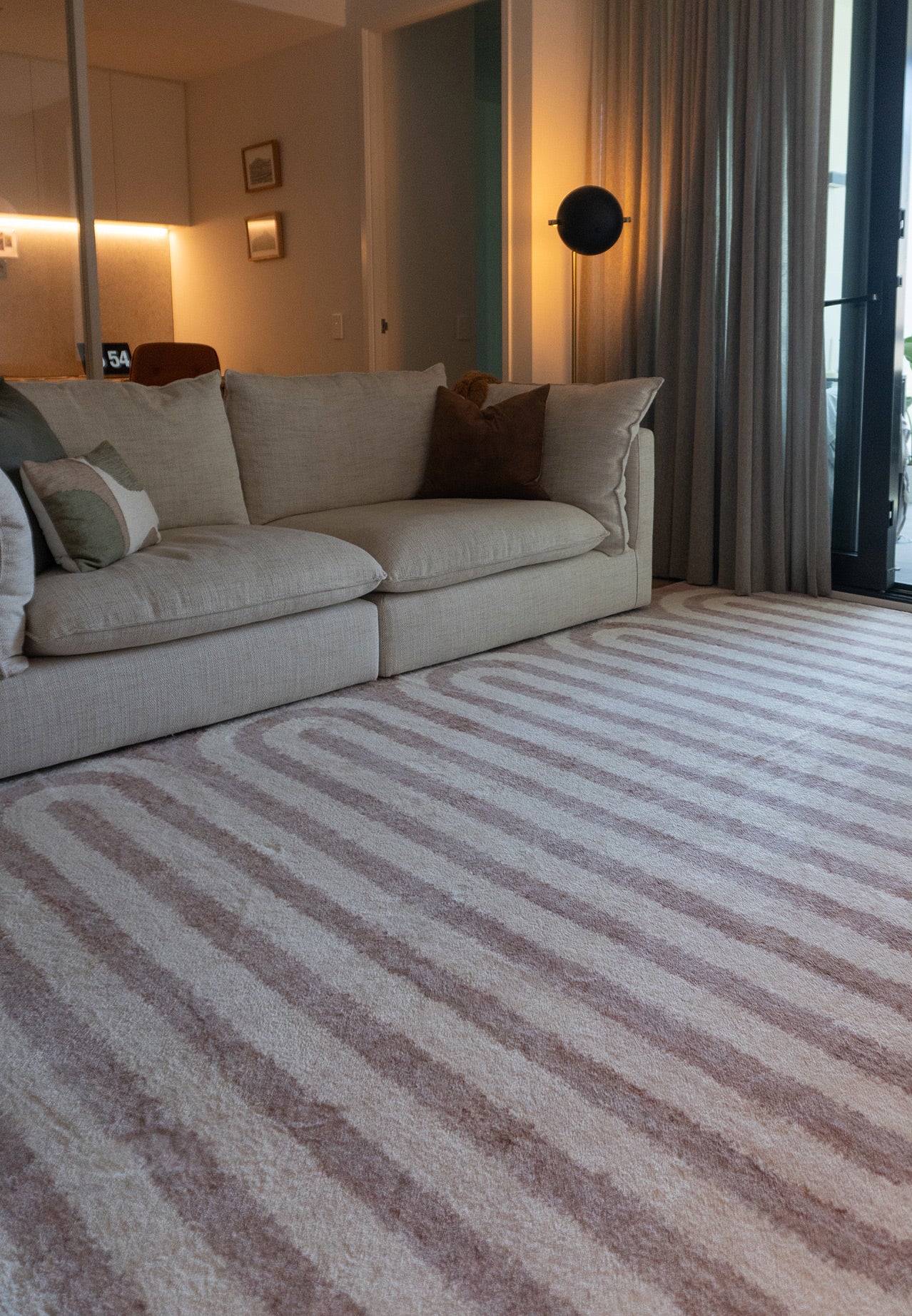 Sloan Beige Curve Pattern Washable Rug - Image 6