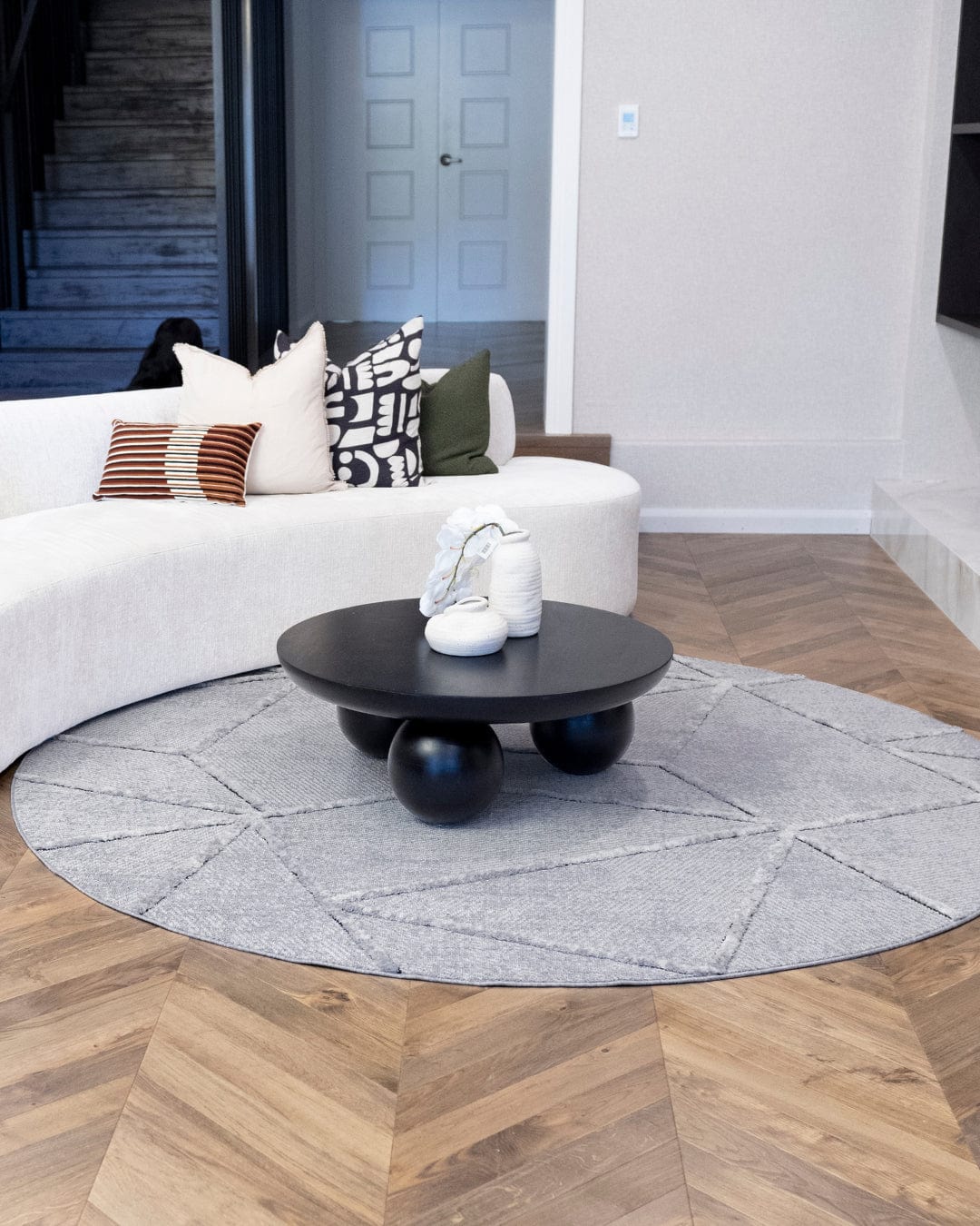 Soraya Grey Abstract Textured Round Rug - Image 2