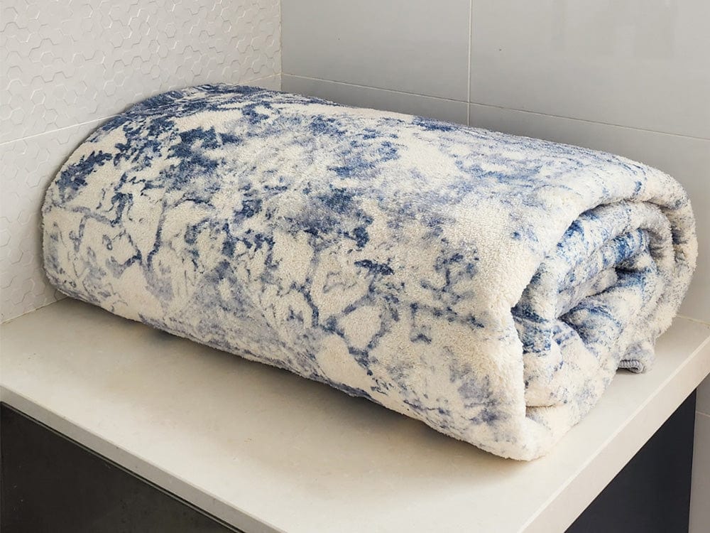 Suri Blue and Grey Distressed Washable Rug - Image 5
