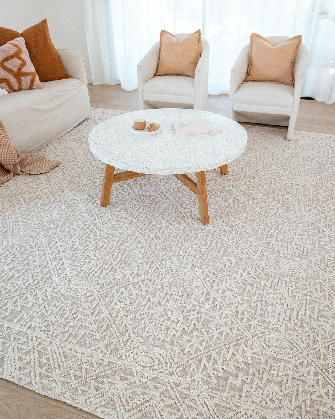 Takalo Beige and Ivory Textured Tribal Rug - Image 4