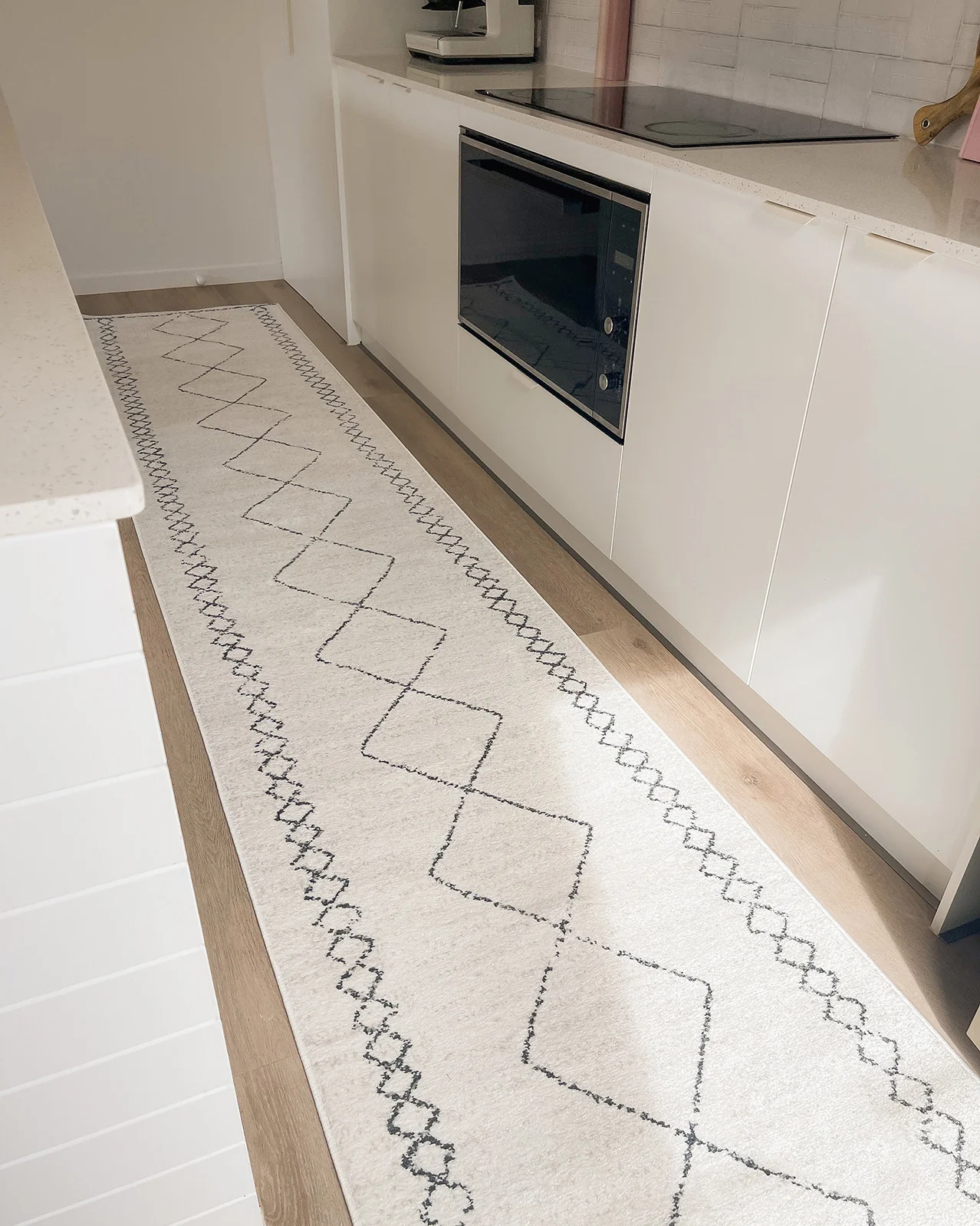 Tamira Grey and Ivory Diamond Tribal Runner Rug - Image 5
