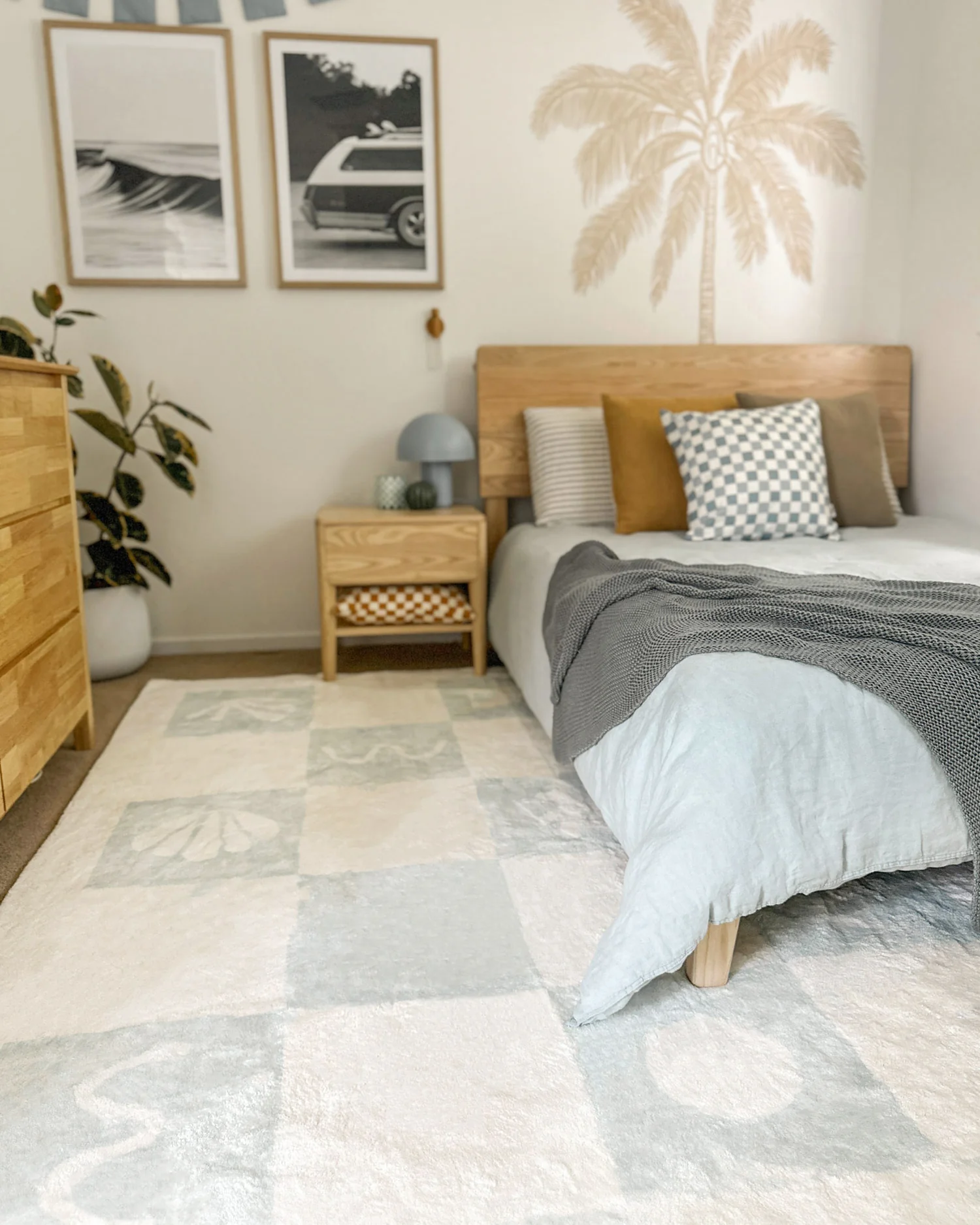 Tara Blue and Cream Checkered Washable Rug - Image 2