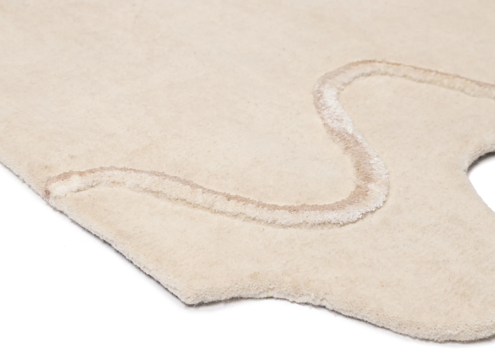 Tippy Cream Scalloped Handmade Wool Rug - Image 17