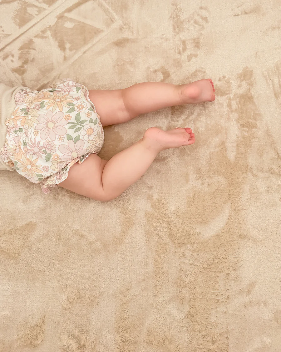 Una Beige Plush Rollie Pollie Playmat - Image 8