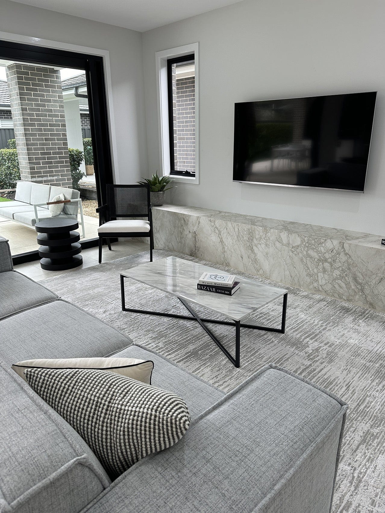 Valerie Ivory and Grey Distressed Tribal Rug - Image 4