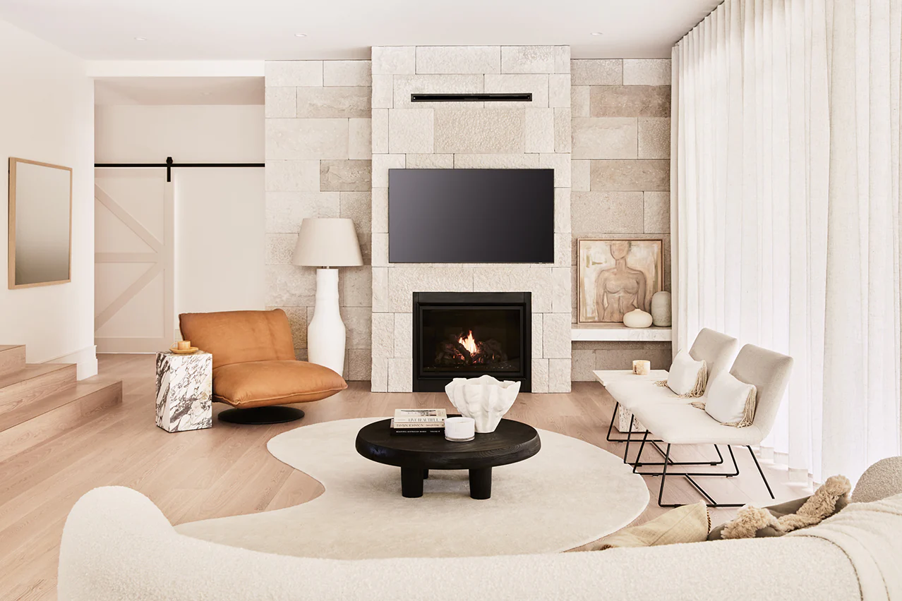Vanni Solid Cream Curved Wool Rug - Image 4