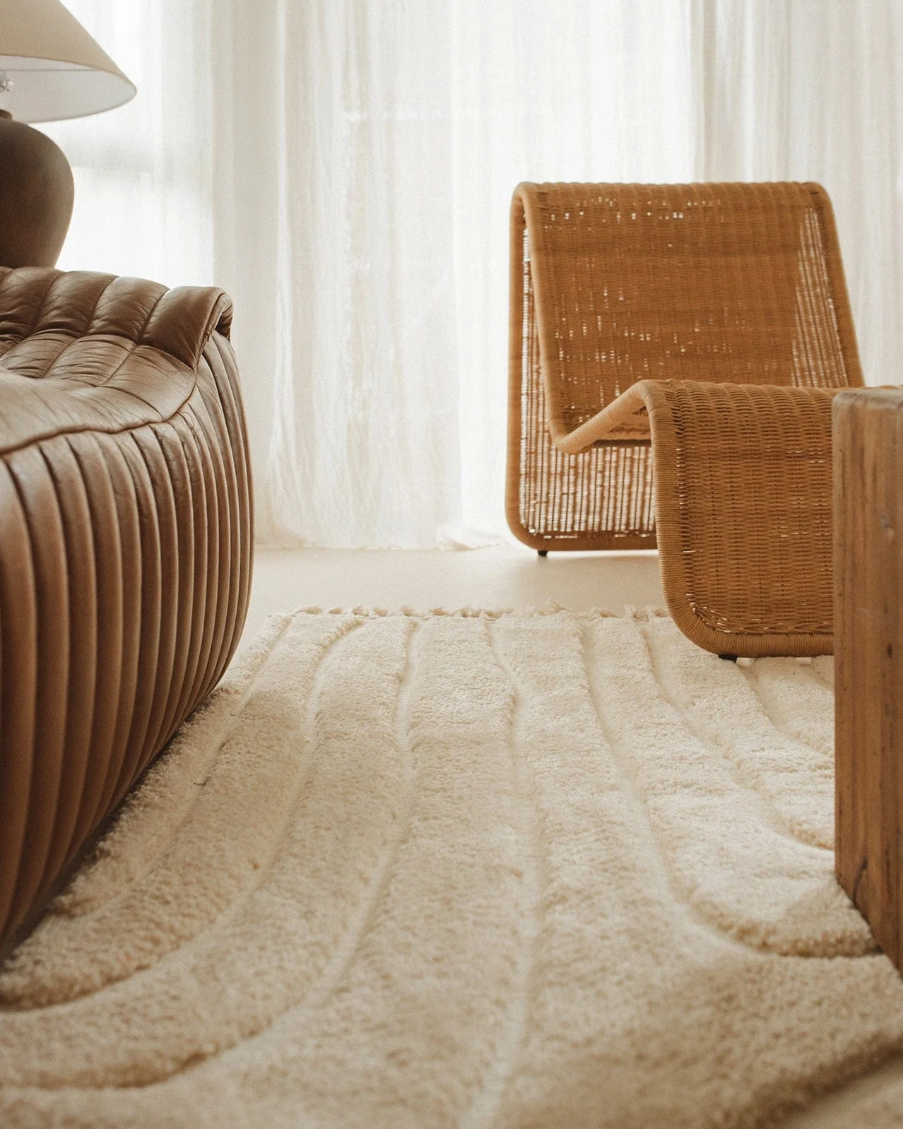 Venus Ivory Abstract Rug - Image 3