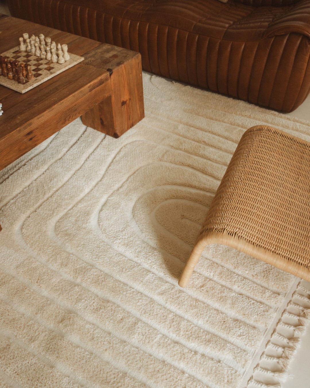 Venus Ivory Abstract Rug - Image 4