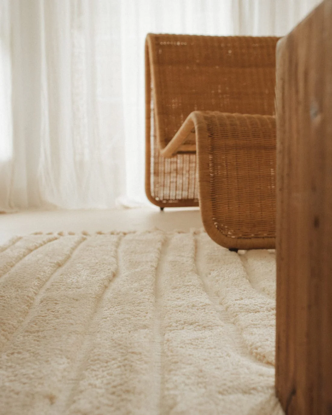 Venus Ivory Abstract Rug - Image 9