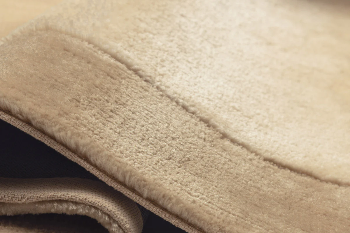 Verity Beige Bordered Shag Rug - Image 8