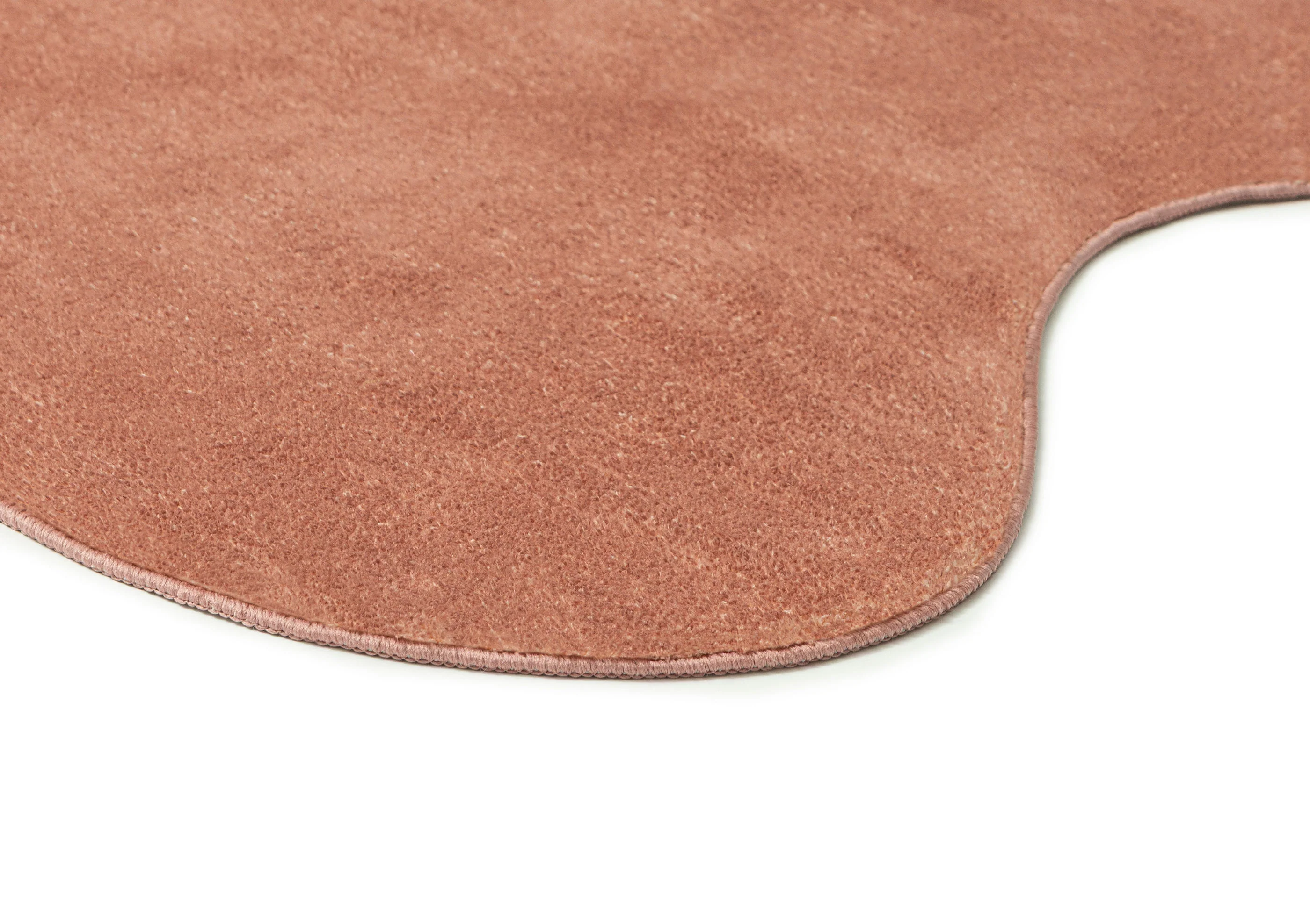 Vesta Red Scallop Washable Rug - Image 8