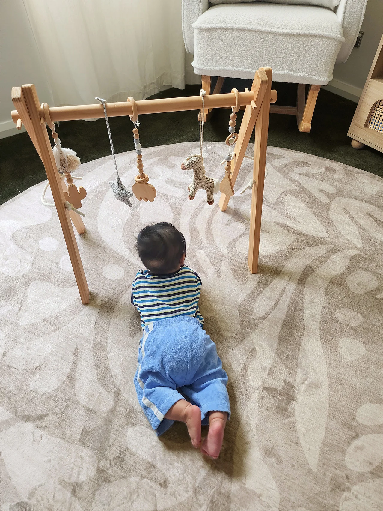 Viki Grey Beige Leaves Rollie Pollie Round Playmat - Image 5