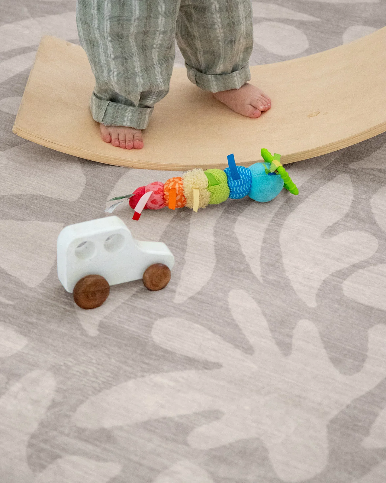 Viki Grey Beige Leaves Rollie Pollie Round Playmat - Image 6