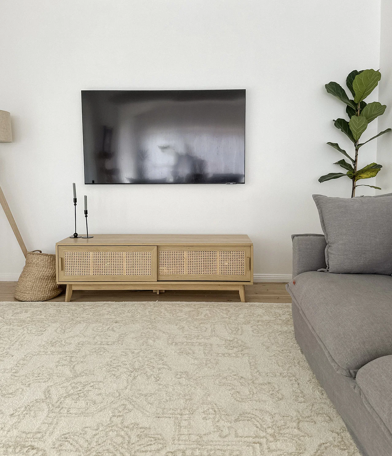 Waleska Ivory Taupe Medallion Tufted Wool Rug - Image 5