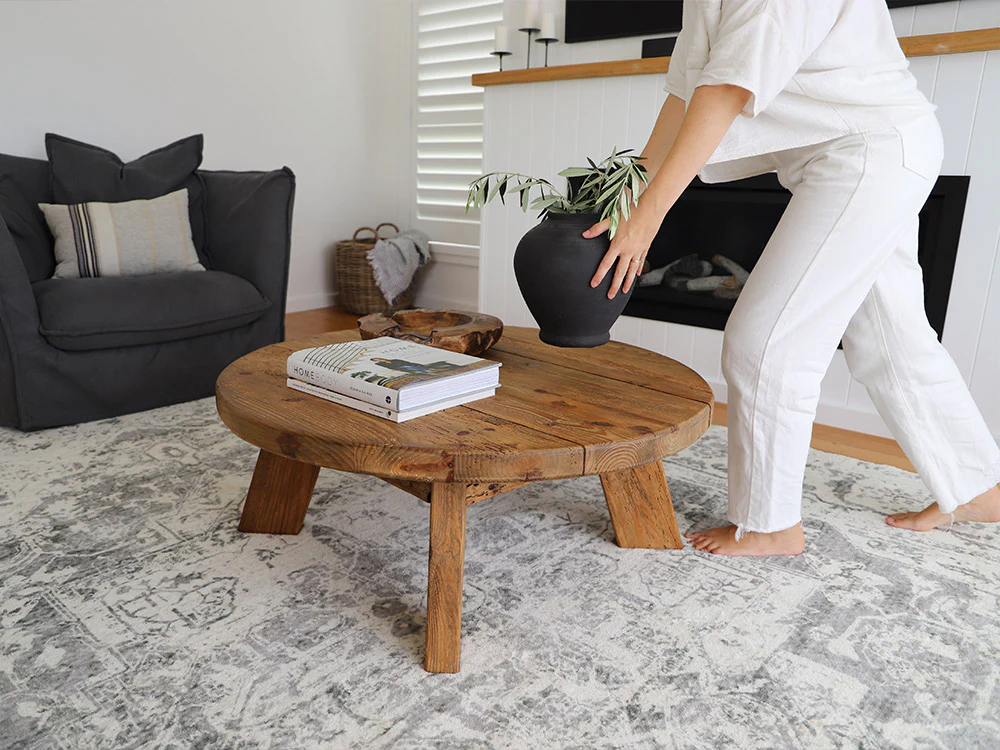 Yelina Cream and Grey Distressed Washable Rug - Image 4