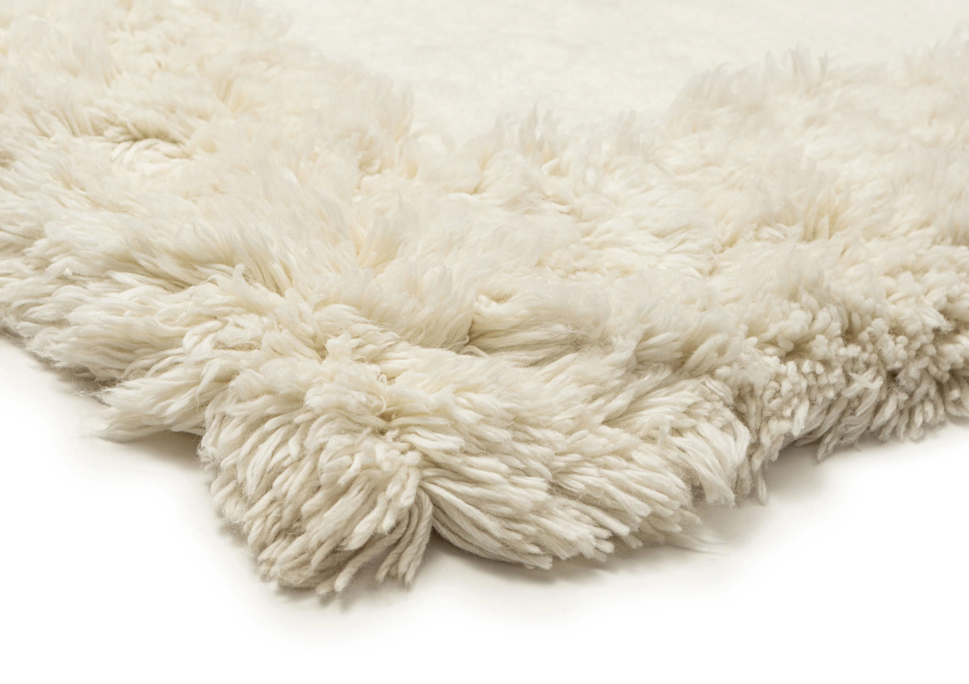Yosefa Natural Cream Rectangular Shag Rug - Image 2