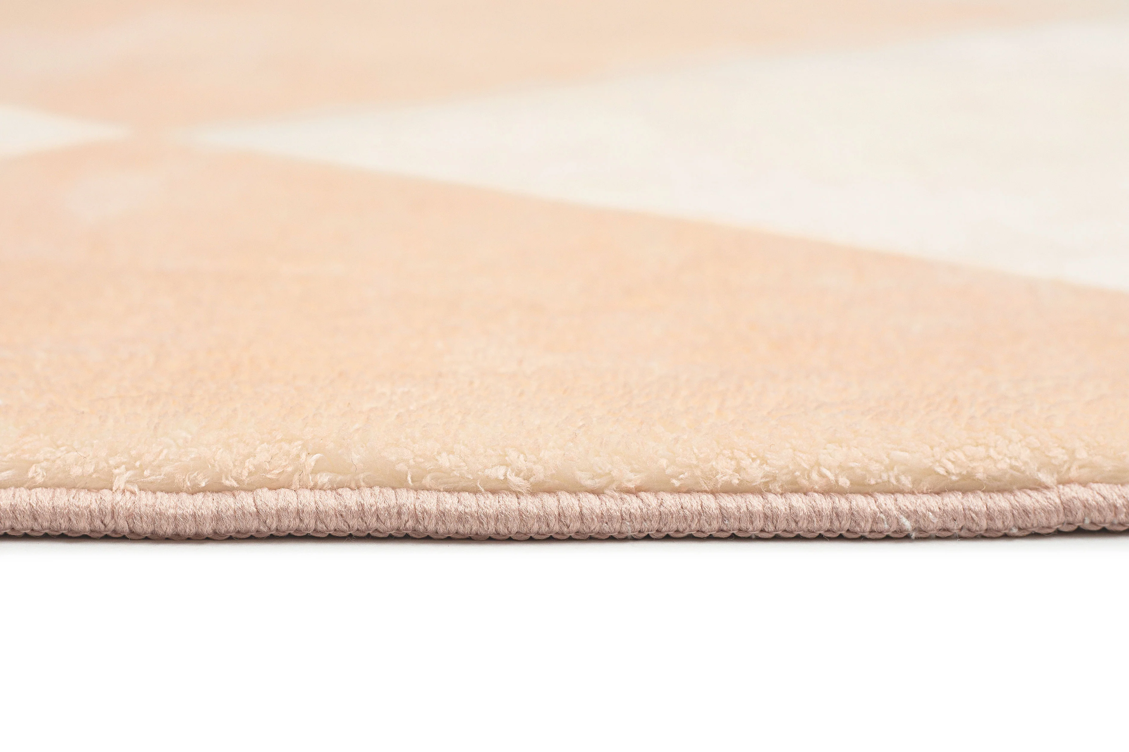 Yumi Peach Cream Checkered Washable Rug - Image 10