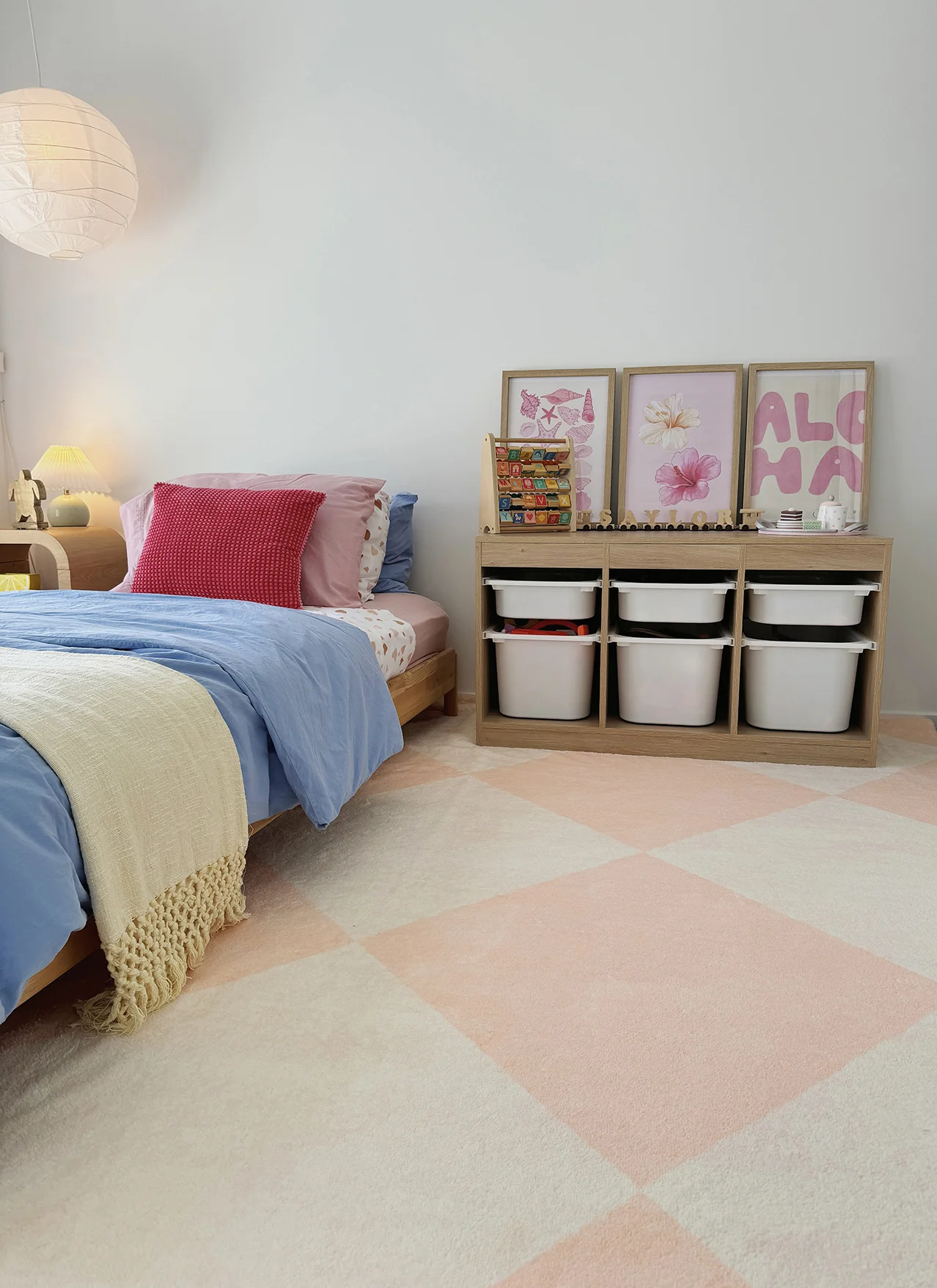 Yumi Peach Cream Checkered Washable Rug - Image 3