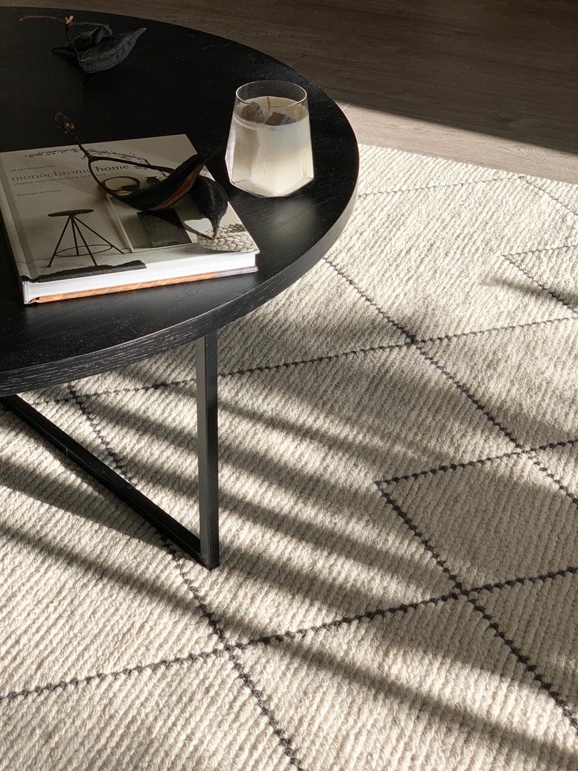 Zane Ivory Tribal Pattern Wool Rug - Image 6